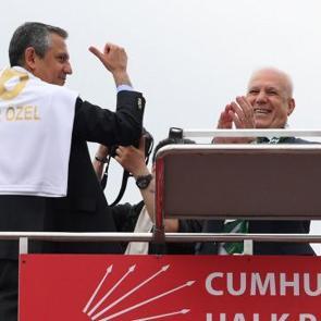 Ruhsat i&ccedil;in l&uuml;ks daire, emsal artışına ara&ccedil; filosu: Bursa'da 'yolsuzluk ağı' kurmuşlar