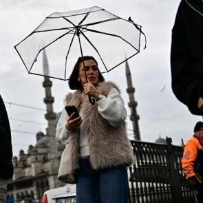 Sağanak yağış geri d&ouml;n&uuml;yor: Meteoroloji uyardı! Hava 8 derece d&uuml;şecek
