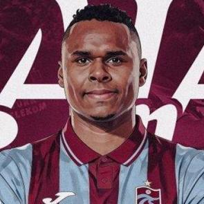 Trabzonspor'un unutulmaz yıldızı Jaja, Trabzon'a geliyor