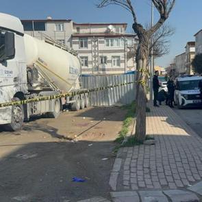 TIR'ın altına saklanıp kardeşini katletti!