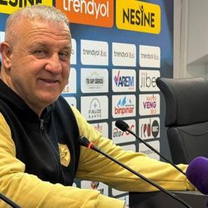 Mesut Bakkal: İnşallah hep beraber S&uuml;per Lig&rsquo;e &ccedil;ıkacağız