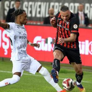 S&uuml;per Lig yarışını yakından ilgilendiren kapışmada kazanan &ccedil;ıkmadı!