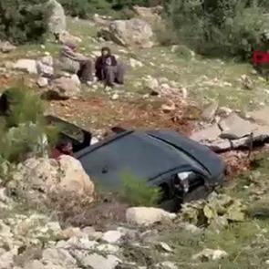 Antalya'da otomobil şarampole d&uuml;şt&uuml;: 1 &ouml;l&uuml;, 3 yaralı