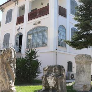 Atat&uuml;rk&rsquo;&uuml;n Z&uuml;beyde Hanım&rsquo;la konakladığı ev: Sakarya M&uuml;zesi tarihi g&ouml;zler &ouml;n&uuml;ne seriyor