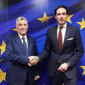 Bakan Bolat, Avrupa Komisyon İklim Komiseri Hoekstra ile bir araya geldi