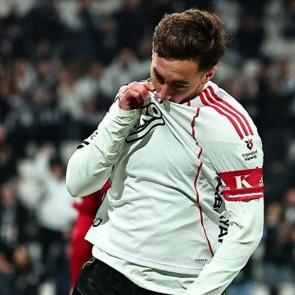 Rakip hoca bile hayran kaldı! Orkun K&ouml;k&ccedil;&uuml;'den olağan&uuml;st&uuml; performans