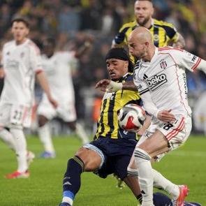 Beşiktaş'ın yıldızından penaltı kararına 'İğren&ccedil;' yorumu!