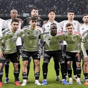 Beşiktaş'ta k&ouml;t&uuml; haber! Cezalı duruma d&uuml;şt&uuml;