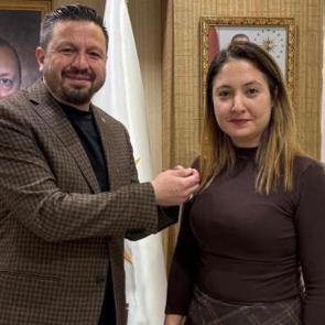 CHP'de iki istifa! AK Parti'ye katıldılar