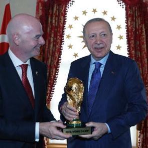 Cumhurbaşkanı Erdoğan, FIFA Başkanı Infantino'yu kabul etti