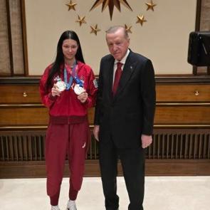 Elif Sude Akg&uuml;l, Avrupa Şampiyonası&rsquo;nda altın hedefliyor