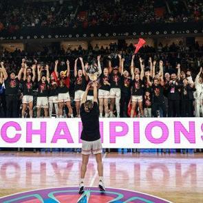 EuroCup'ta şampiyon &Ccedil;imsa &Ccedil;BK Mersin