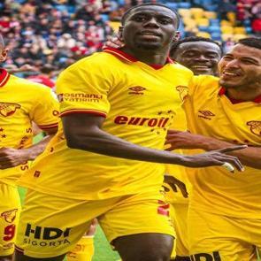 G&ouml;ztepe k&ouml;t&uuml; gidişe dur demek istiyor! 