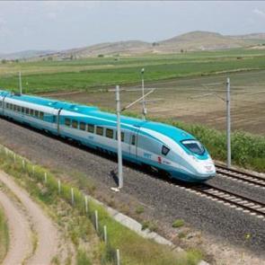 Bakan Uraloğlu m&uuml;jdeyi verdi! Hızlı tren ile s&uuml;re 2 saate iniyor