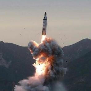 Kuzey Kore, Doğu Denizi istikametine &ccedil;ok sayıda f&uuml;ze fırlattı