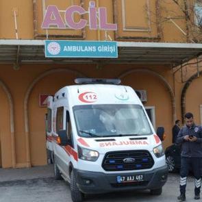 Mardin'de y&uuml;r&uuml;yen merdiven faciası: 3 yaşındaki &ccedil;ocuğun parmağı koptu