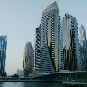 Savaş Dubai'yi vurdu: Konut satışları &ccedil;akıldı, indirimler başladı