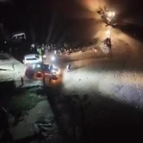 Sele kapılan ara&ccedil;tan acı haber! 2 kişi hayatını kaybetti