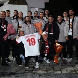 Sungurlu'da 'Efeler Ligi' coşkusu! Şampiyonluk sevinci meydana taştı