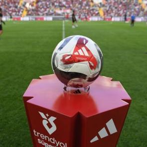 S&uuml;per Lig'de kırılma haftası! Zirvede işler karıştı