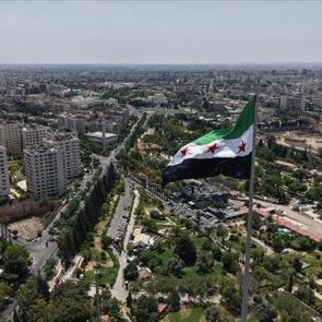 Suriye hava sahası yeniden a&ccedil;ıldı