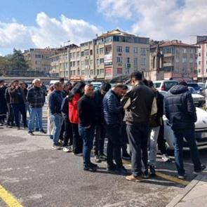 En ucuz bilet 3 bin TL olan S&uuml;per Lig ma&ccedil;ına taraftar kuyruğu!