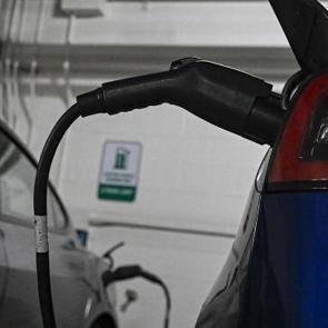 T&uuml;rkiye'de her iki ara&ccedil;tan biri elektrikli veya hibrit