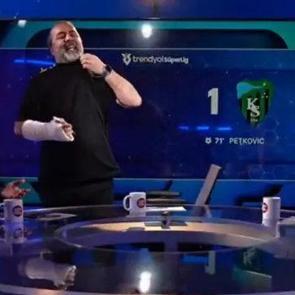 Galatasaray ma&ccedil;ı sonrası canlı yayında b&uuml;y&uuml;k kavga! &Uuml;nl&uuml; yorumcular birbirine girdi