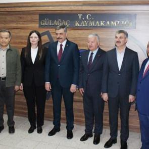 Bakan &Ccedil;ift&ccedil;i, kaymakamlık yaptığı ilk g&ouml;rev yeri olan il&ccedil;eyi ziyaret etti