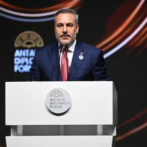 Bakan Fidan: B&ouml;lgenin savaşlara tahamm&uuml;l&uuml; kalmadı!