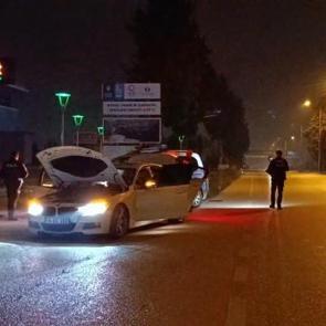 Bursa'da kanlı takip! Aracıyla &ouml;n&uuml;ne keserek tabancayla vurdu