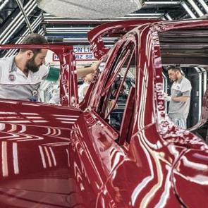 Bursa'da &uuml;retilen her iki otomobilden biri ihra&ccedil; edildi