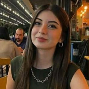 Gen&ccedil; doktorun acı &ouml;l&uuml;m&uuml;! Aracından &ccedil;ıkamadı
