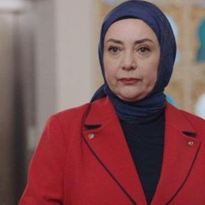 Kızılcık Şerbeti'yle yolları ayrılmıştı! Yeni adresi şaşkına &ccedil;evirdi