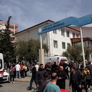 Okula saldırmadan &ouml;nce poligonda atış yapmıştı: 1 polis g&ouml;revden uzaklaştırıldı!