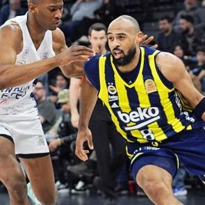 Pota derbisinde Fenerbah&ccedil;e fark attı!