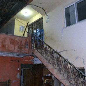 Tartıştığı eşini tabancayla başından vurup, &ouml;ld&uuml;rd&uuml;