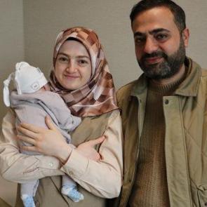 D&uuml;nyada 5 binde bir g&ouml;r&uuml;l&uuml;yor! Kabusu yaşayan aile anlattı 