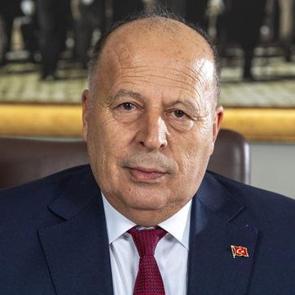 SON DAKİKA: İ&ccedil;işleri: Y&uuml;reğir Belediye Başkanı Ali Demir&ccedil;alı g&ouml;revden uzaklaştırıldı