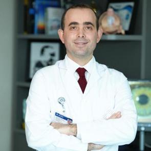 Lazer g&ouml;z cerrahisinde kesin sonu&ccedil; alınabilir mi? Uzman isim anlattı
