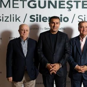 Ahmet G&uuml;neştekin&rsquo;in 'Sessizlik' sergisi Venedik&rsquo;te