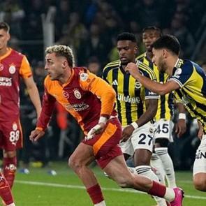 Ahmet &Ccedil;akar'dan Galatasaray-Fenerbah&ccedil;e derbisi i&ccedil;in &ccedil;ok konuşulacak yorum! 'Parampar&ccedil;a...'