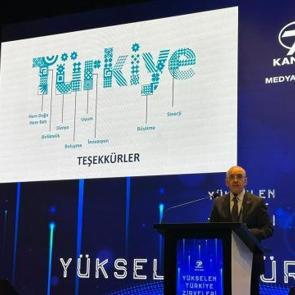 Bakan Şimşek'ten Kanal 7 'Y&uuml;kselen T&uuml;rkiye Zirveleri'nde yapay zeka &ccedil;ağına vurgu!
