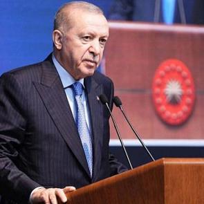 Başkan Erdoğan'dan Fenerbah&ccedil;e ve Beşiktaş'a tebrik