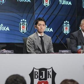Beşiktaş ile Cola Turka yıllar sonra buluştu! Şort &ouml;n sponsoru oldular