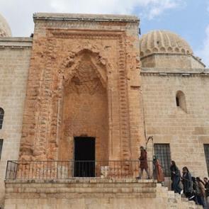 Bir asır sonra yeniden: Mardin&rsquo;de Kasımiye Medresesi eğitime a&ccedil;ıldı