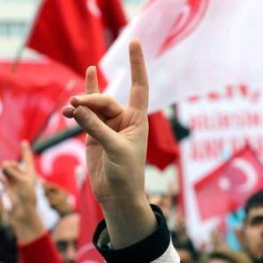 Diyarbakır&rsquo;da MHP&rsquo;ye 500 kişi katıldı