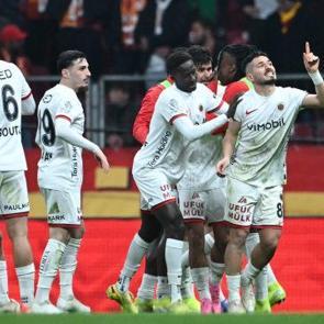 Aslan evinde kabusu yaşadı! Gen&ccedil;lerbirliği, Galatasaray'ı kupadan eledi