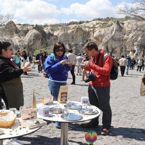 Kapadokya&rsquo;da turistlere 40 yıl hatırı olan s&uuml;rpriz