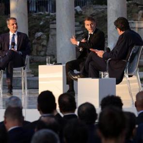 Macron T&uuml;rkiye'yi işaret etti! Rusya'dan Yunanistan'a 'n&uuml;kleer' tehdit! 